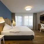 Sepp&hannis Im Dorf 4*