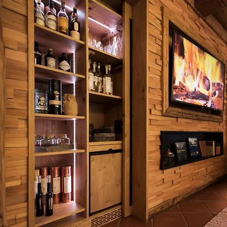 Sepp & Hannis Im Dorf Lägenhetshotell 4*