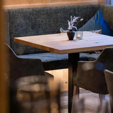 Lägenhetshotell Sepp & Hannis Im Dorf Neustift im Stubaital