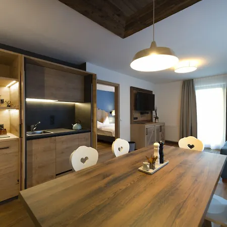 Sepp & Hannis Im Dorf 4* 노이스티프트임스튀바이탈