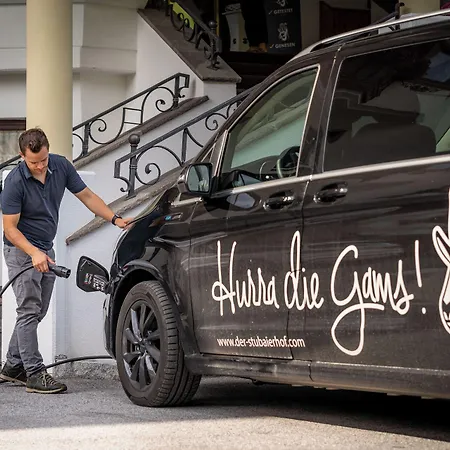 Sepp & Hannis Im Dorf Lägenhetshotell 4*