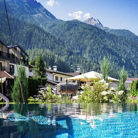Sepp & Hannis Im Dorf Lägenhetshotell Neustift im Stubaital