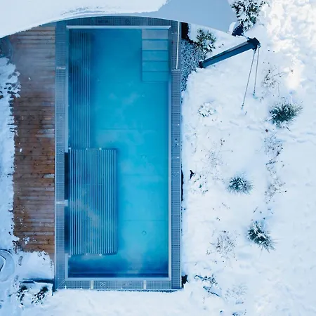 Sepp & Hannis Im Dorf 아파트호텔 4*