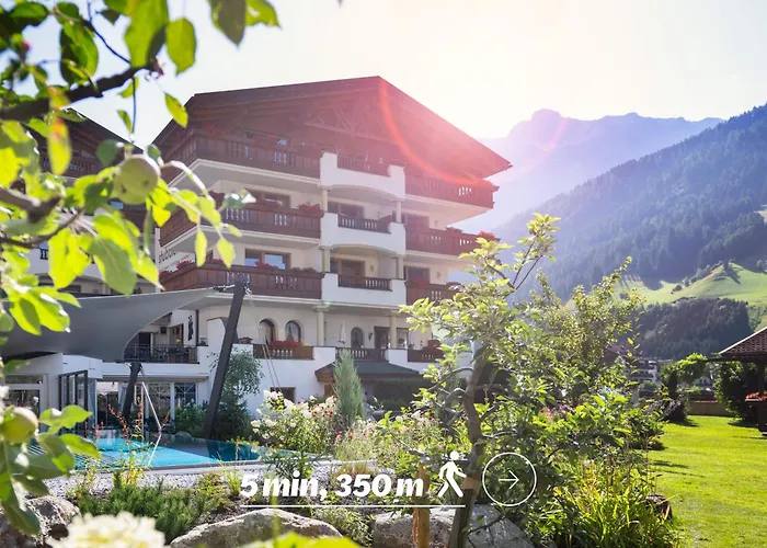 公寓式酒店 Sepp & Hannis Im Dorf 4*