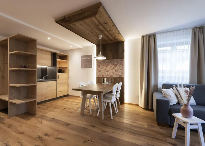 公寓式酒店 Sepp & Hannis Im Dorf 4*