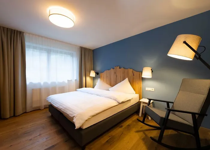 Sepp & Hannis Im Dorf