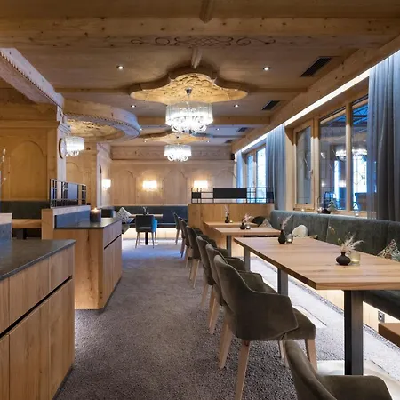 Aparthotel Sepp & Hannis Im Dorf 3*